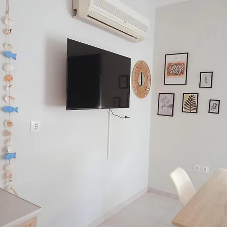 Comfy Cozy Rodini Apartment